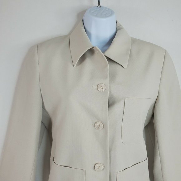 TravelSmith Women’s Beige Khaki Spread Collar Three-Button Blazer Jacket Size 8P - Picture 4 of 10